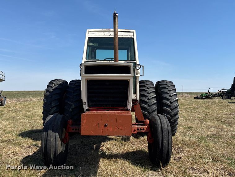 image for item FH7003 1977 Case 1370 tractor