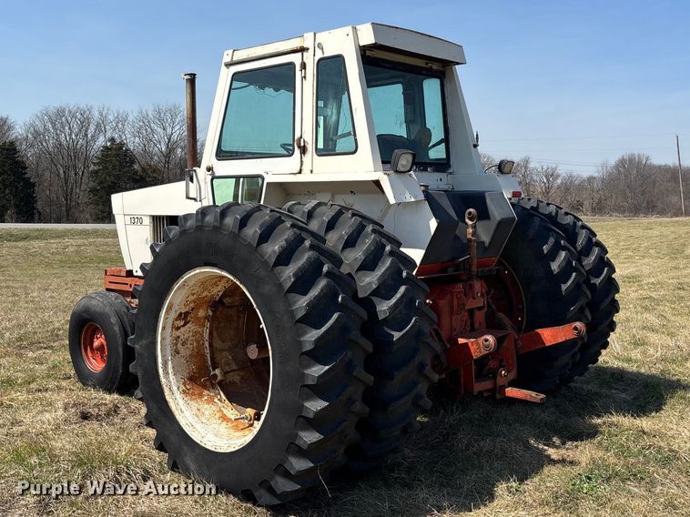 image for item FH7003 1977 Case 1370 tractor