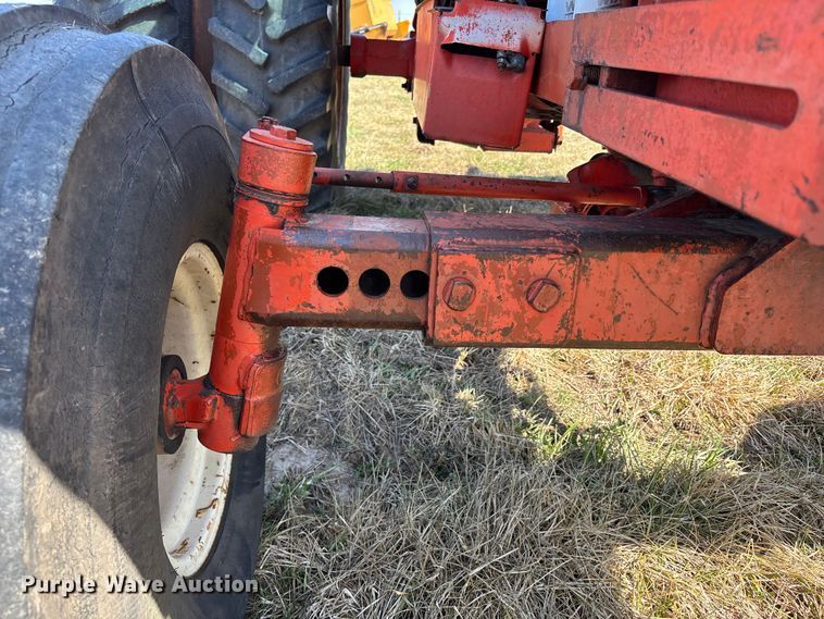 image for item FH7003 1977 Case 1370 tractor