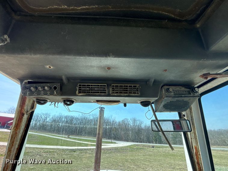 image for item FH7003 1977 Case 1370 tractor