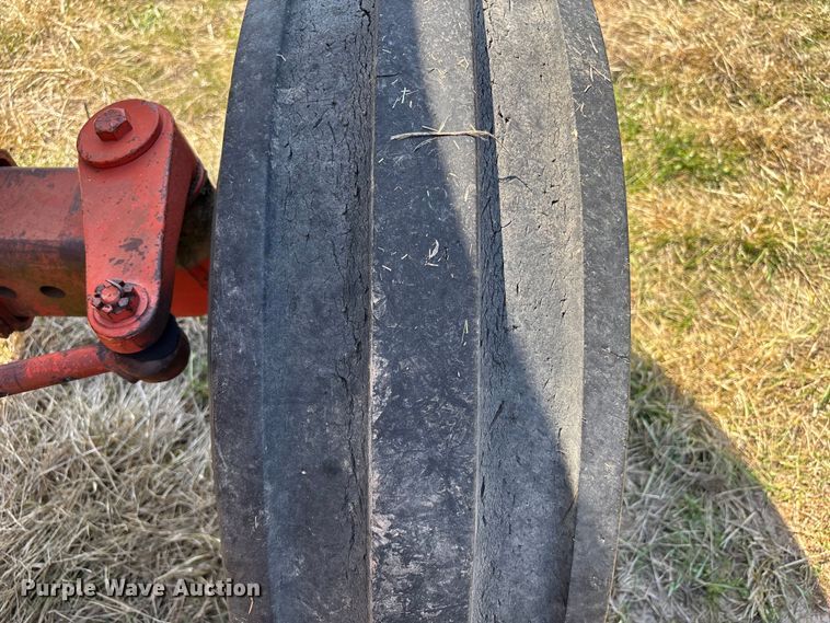 image for item FH7003 1977 Case 1370 tractor