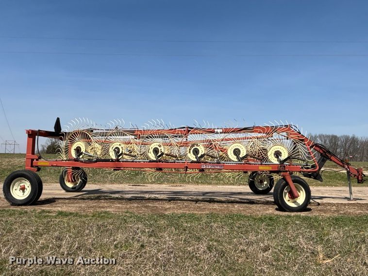 image for item FH7004 H&S  hay rake