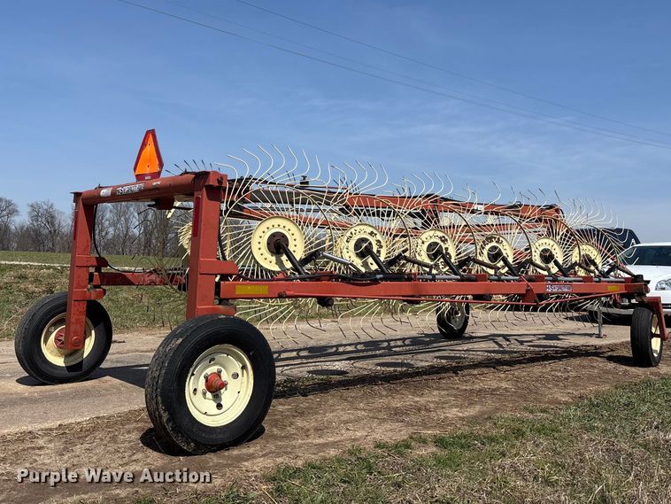 image for item FH7004 H&S  hay rake