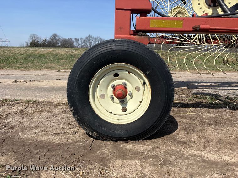 image for item FH7004 H&S  hay rake