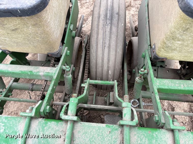 image for item FH7017 John Deere 7100 planter