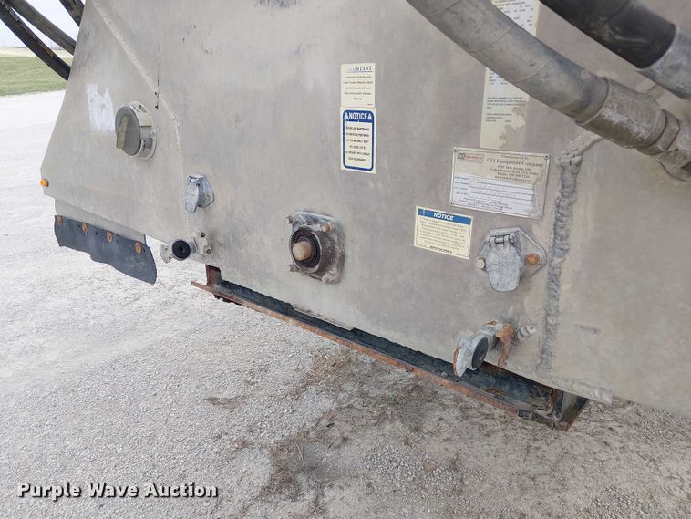 image for item FH7028 2018 CEI Pacer AT35LW feed delivery trailer