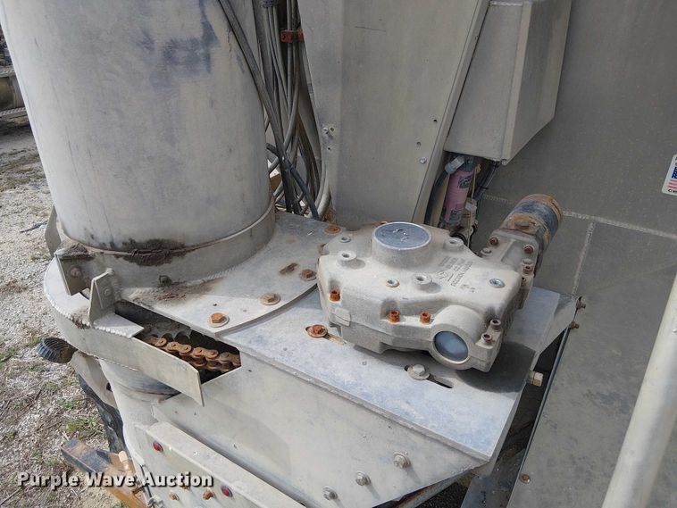 image for item FH7028 2018 CEI Pacer AT35LW feed delivery trailer