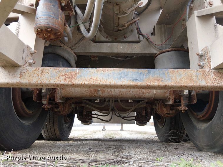 image for item FH7028 2018 CEI Pacer AT35LW feed delivery trailer