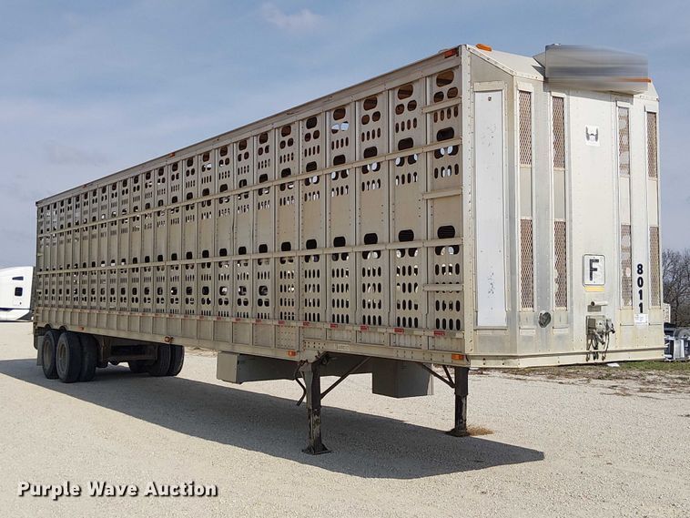 image for item FH7029 2003 Barrett livestock trailer