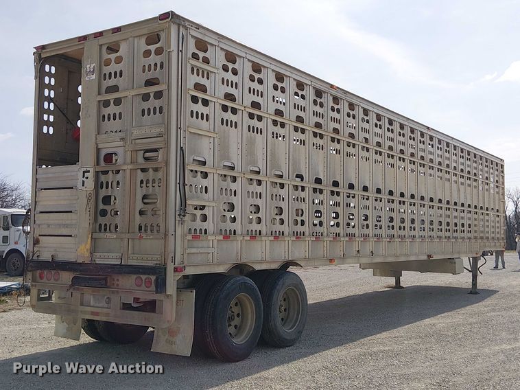 image for item FH7029 2003 Barrett livestock trailer