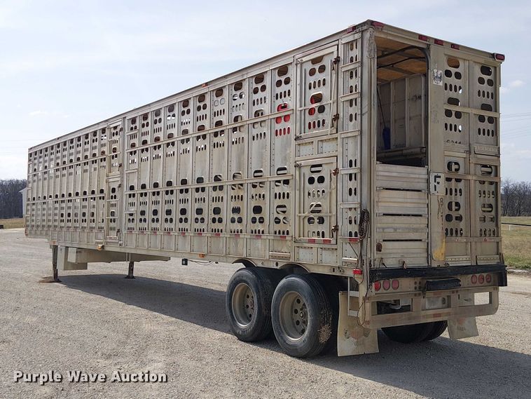 image for item FH7029 2003 Barrett livestock trailer