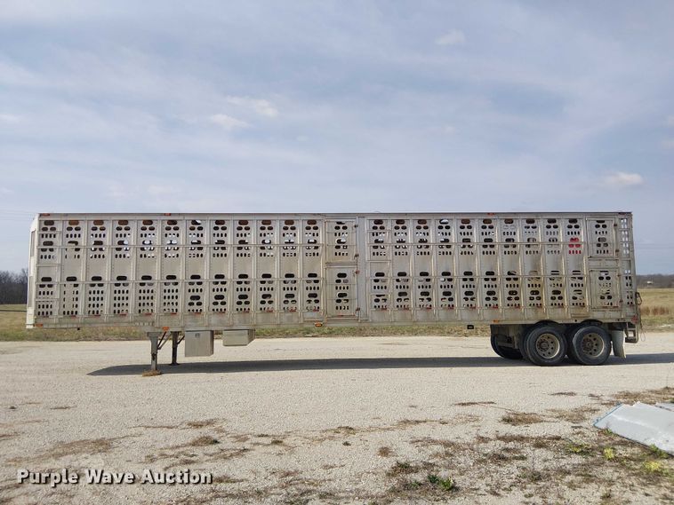 image for item FH7029 2003 Barrett livestock trailer