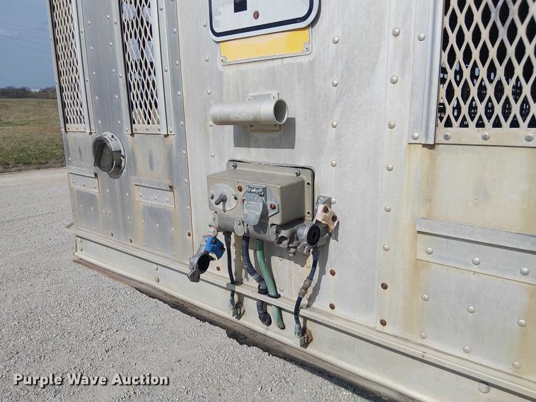 image for item FH7029 2003 Barrett livestock trailer