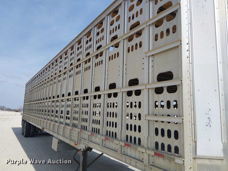 image for item FH7029 2003 Barrett livestock trailer