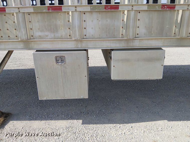 image for item FH7029 2003 Barrett livestock trailer