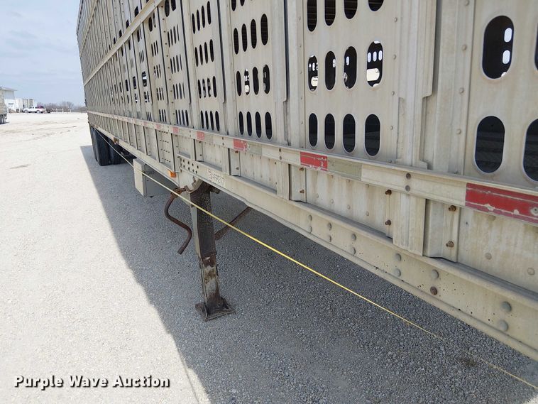 image for item FH7029 2003 Barrett livestock trailer