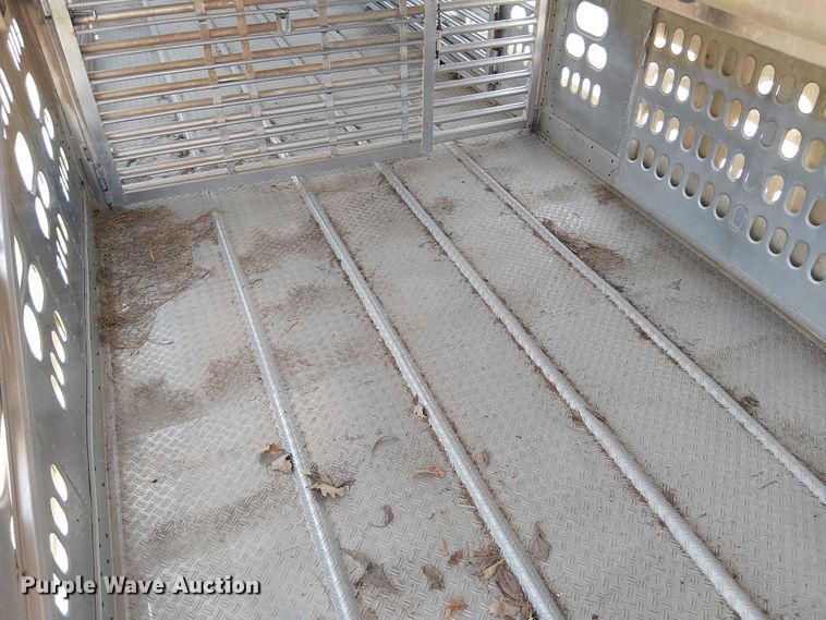 image for item FH7029 2003 Barrett livestock trailer