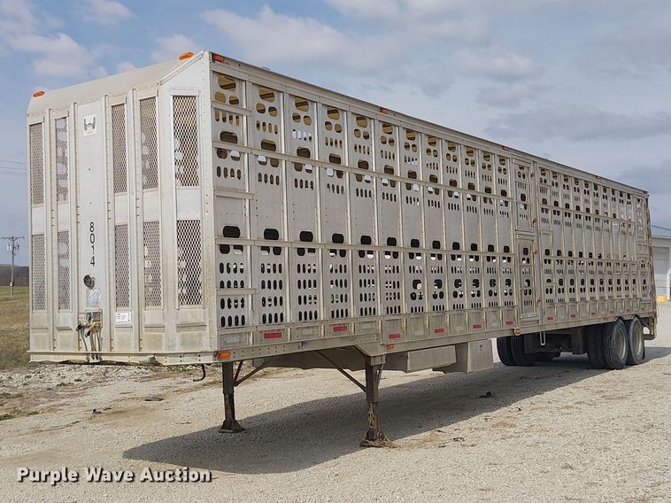 image for item FH7030 2005 Barrett livestock trailer