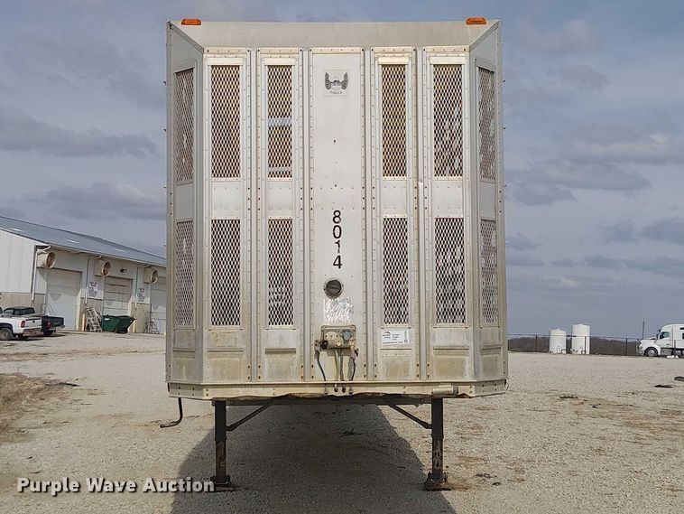 image for item FH7030 2005 Barrett livestock trailer