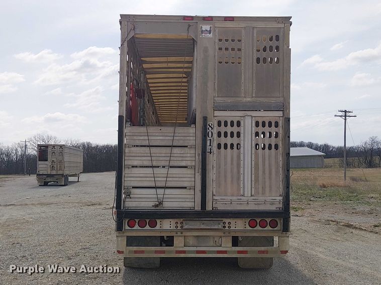 image for item FH7030 2005 Barrett livestock trailer