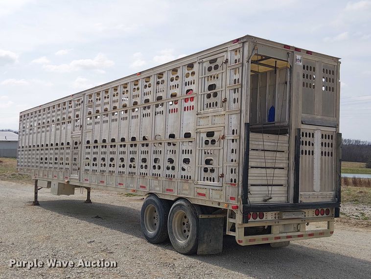 image for item FH7030 2005 Barrett livestock trailer