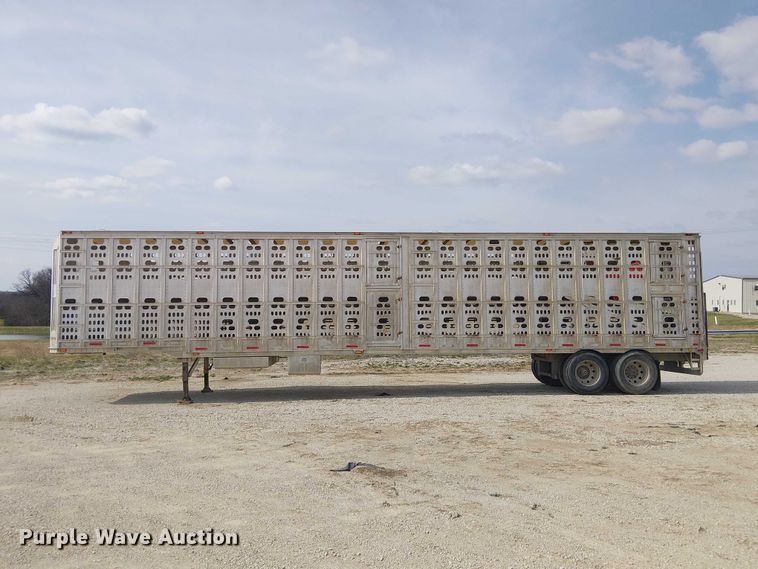 image for item FH7030 2005 Barrett livestock trailer