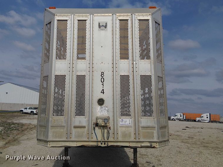 image for item FH7030 2005 Barrett livestock trailer