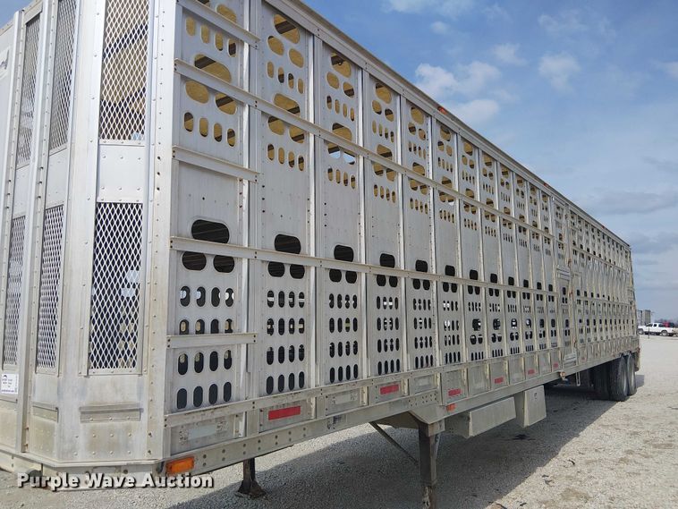 image for item FH7030 2005 Barrett livestock trailer