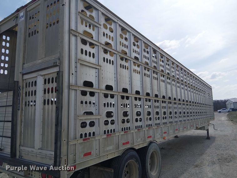 image for item FH7030 2005 Barrett livestock trailer