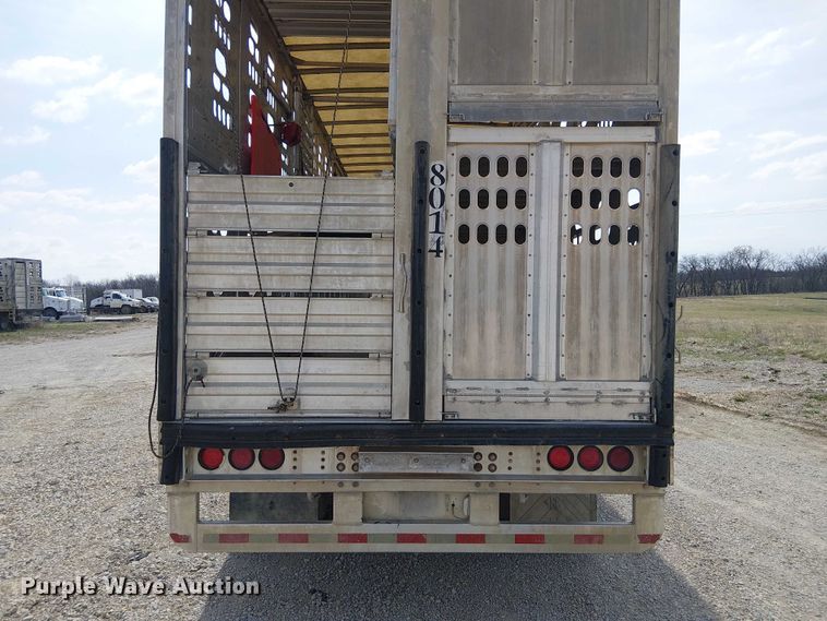 image for item FH7030 2005 Barrett livestock trailer