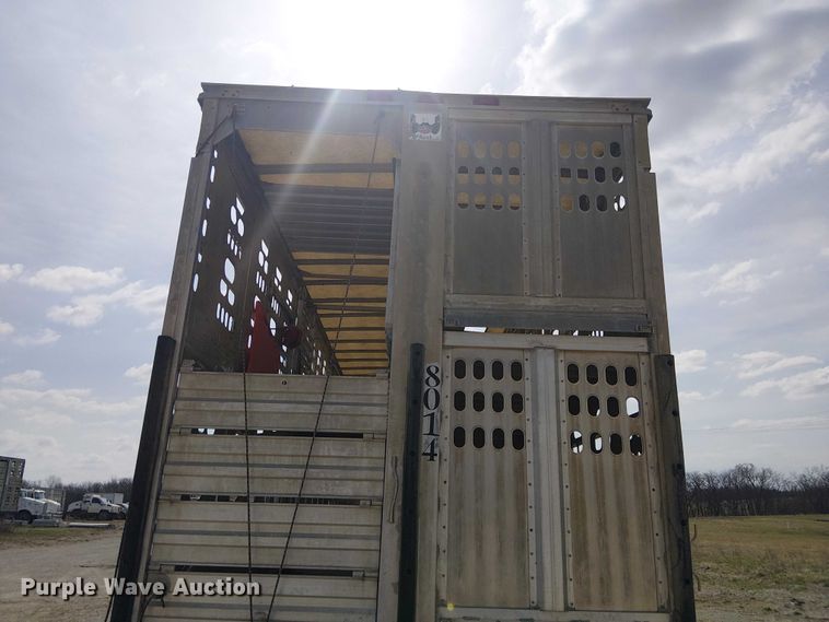 image for item FH7030 2005 Barrett livestock trailer