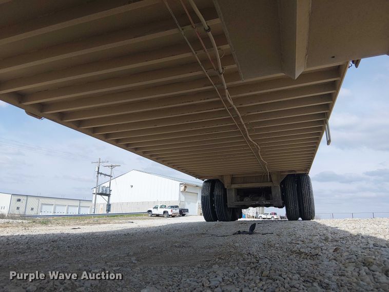 image for item FH7030 2005 Barrett livestock trailer