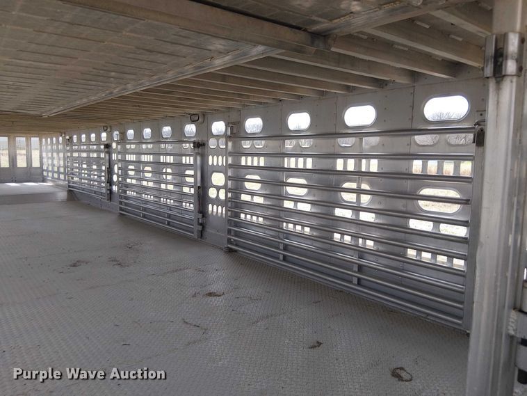 image for item FH7030 2005 Barrett livestock trailer