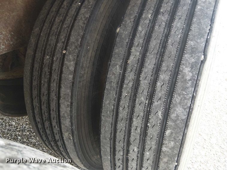 image for item FH7030 2005 Barrett livestock trailer