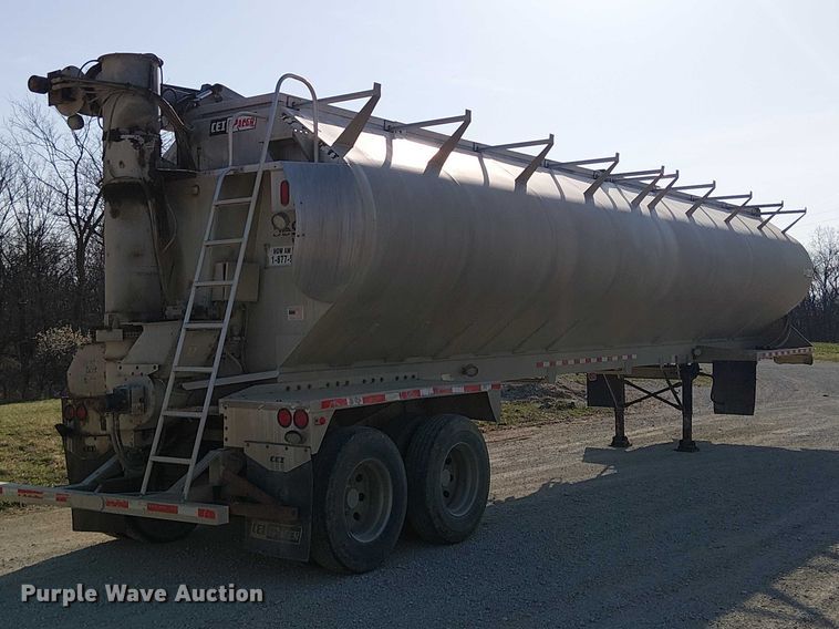 image for item FH7038 2018 CEI AT35LW feed delivery trailer