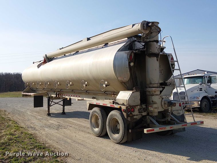 image for item FH7038 2018 CEI AT35LW feed delivery trailer