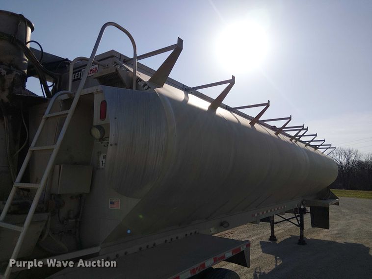 image for item FH7038 2018 CEI AT35LW feed delivery trailer