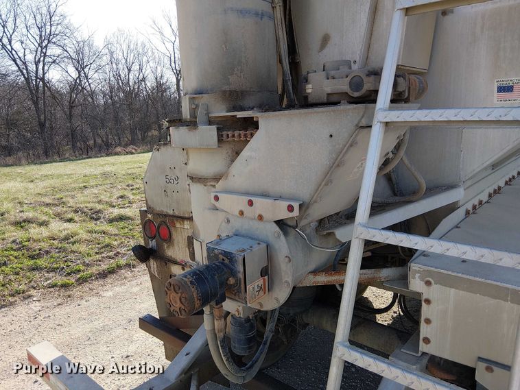 image for item FH7038 2018 CEI AT35LW feed delivery trailer