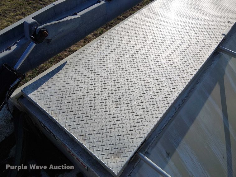 image for item FH7038 2018 CEI AT35LW feed delivery trailer