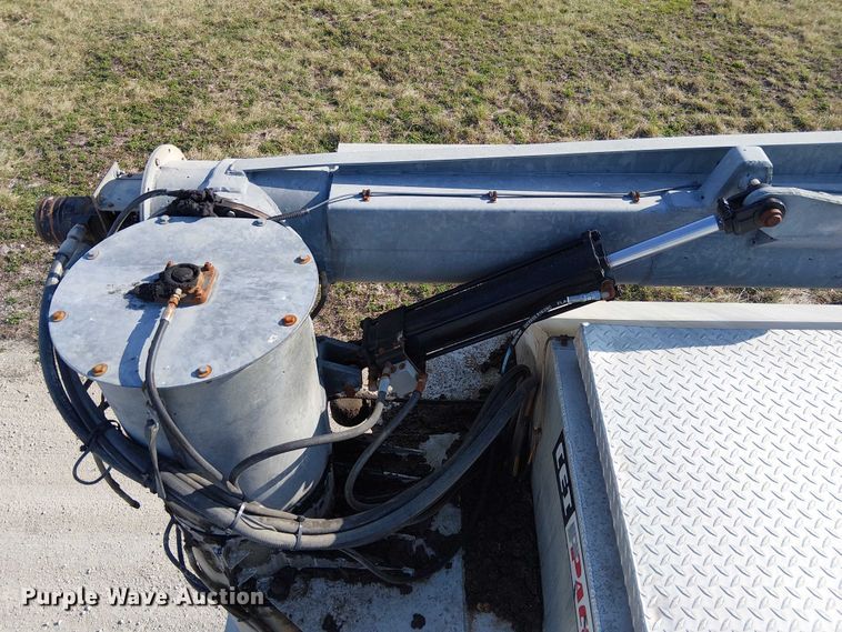 image for item FH7038 2018 CEI AT35LW feed delivery trailer