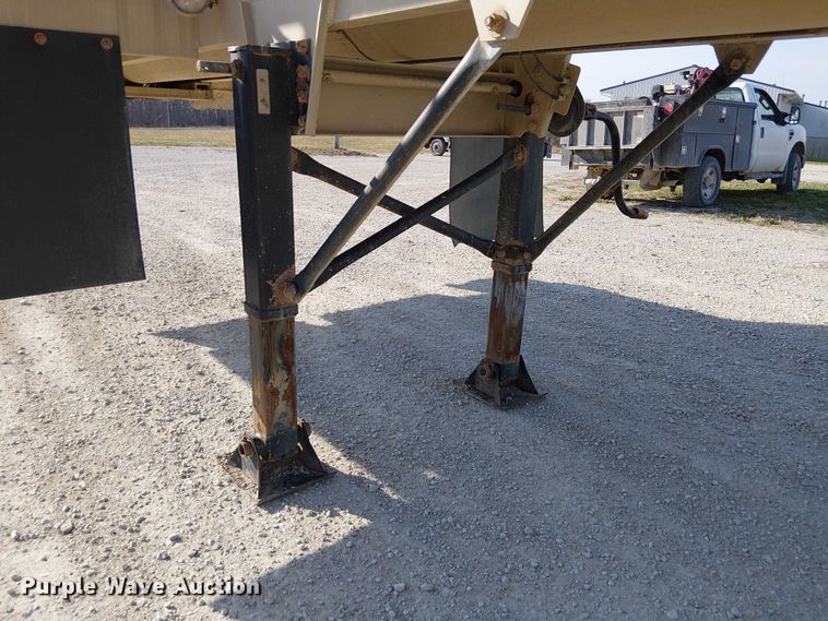 image for item FH7038 2018 CEI AT35LW feed delivery trailer