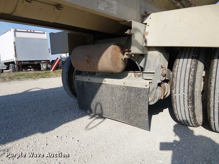 image for item FH7038 2018 CEI AT35LW feed delivery trailer