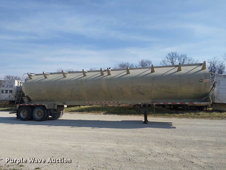 image for item FH7039 2018 CEI  AT35LW feed delivery trailer