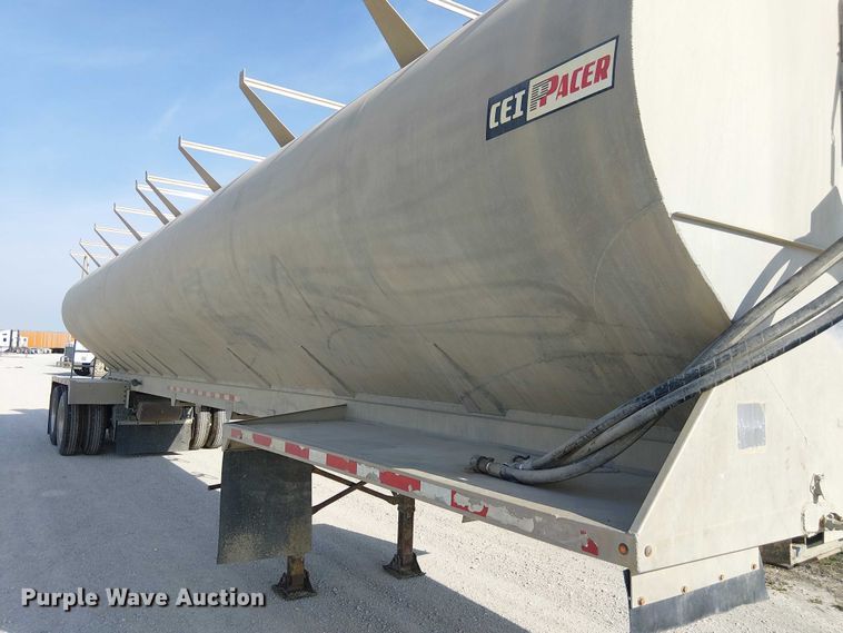 image for item FH7039 2018 CEI  AT35LW feed delivery trailer