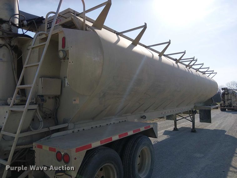 image for item FH7039 2018 CEI  AT35LW feed delivery trailer