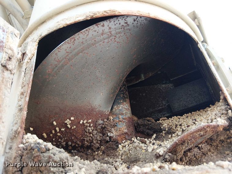 image for item FH7039 2018 CEI  AT35LW feed delivery trailer