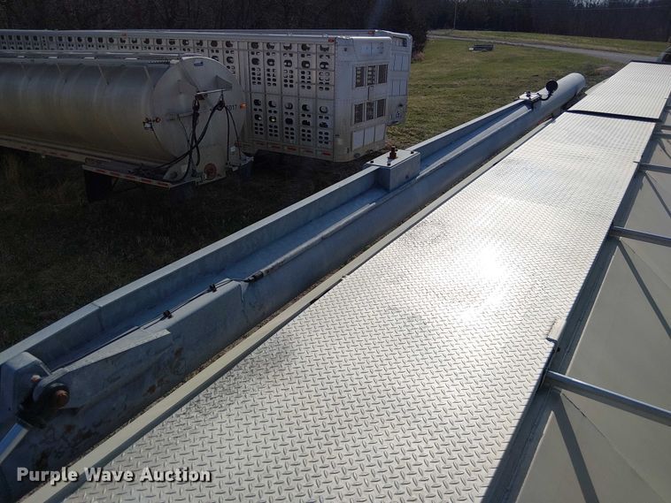 image for item FH7039 2018 CEI  AT35LW feed delivery trailer