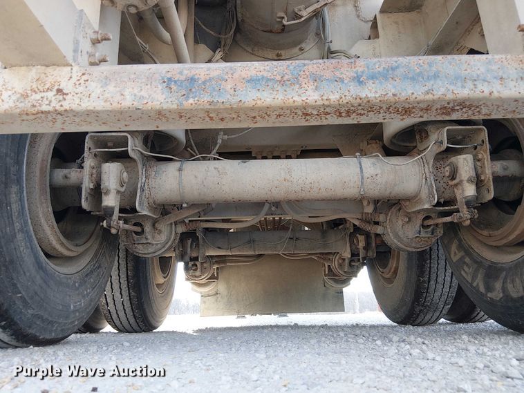 image for item FH7039 2018 CEI  AT35LW feed delivery trailer