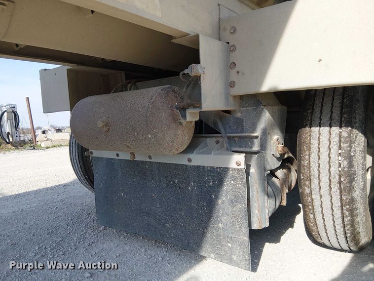 image for item FH7039 2018 CEI  AT35LW feed delivery trailer