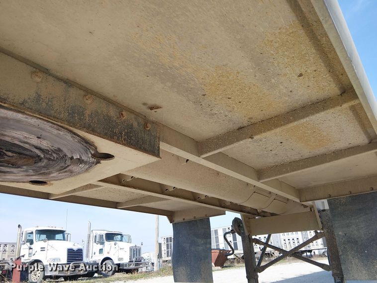 image for item FH7039 2018 CEI  AT35LW feed delivery trailer